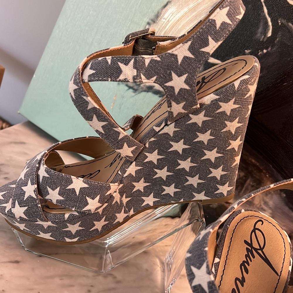 NEW Condition American Rag Rachey American Star Wedges! - Picture 3 of 11